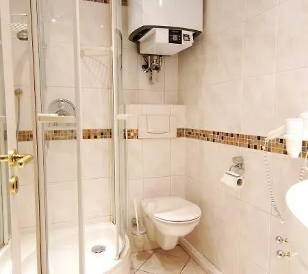 Alte Teestube Apartman *