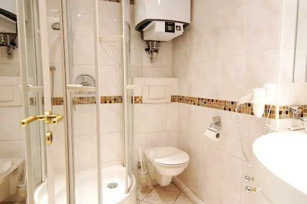 Alte Teestube Apartman *